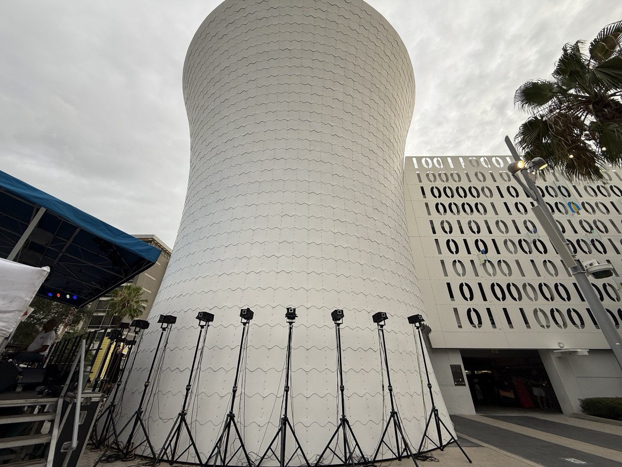 Laser rig lineup at the base of the Beacon